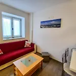 Raiamar Living Apartment