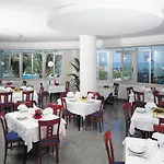 Hotel Maxim'S
