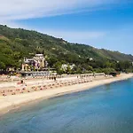 Villa Sarina