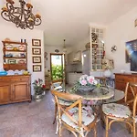 Villino La Polveriera Cottage A Porto Azzurro - Goelba