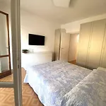 Appartamento In Pieno Centro - 500 Metri Dal Mare.