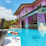 Luxury Villa Azzurra Con Piscina E Terrazze Vista Lago