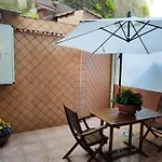 Comola90 Guest House