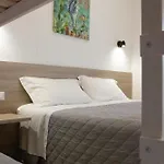 Villa Ella By Interlux