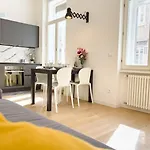 San Lazzaro 231 Tirabora Short Rent