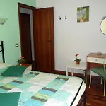 A Due Passi Dal Mare B&B