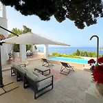 Villa Hibiscus