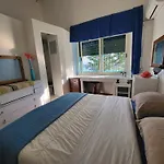 Home Ulysses Serapo Spiaggia