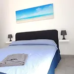 Casa Sardina, Per Mare E Fiera