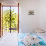 Villa Barby With Garden And Pool