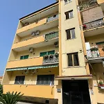 Cenere E Lapilli House