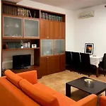 Lapilli Home