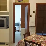 Roma Rooms & Beach