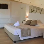 Hotel Rivamia
