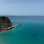 Tropeaview