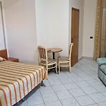 Hotel Ausonia