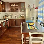 Benito'S Place