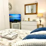 Boutique Apartment Con Tv Da 65 E 43