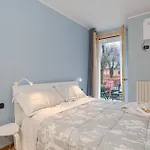 Ossuccio Apt With Balcony & Private Parking