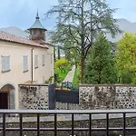 Ossuccio Apt With Balcony & Private Parking