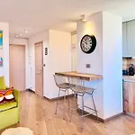 Comecasa Lovely Apartment Pila
