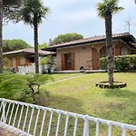 Villa Palm
