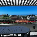 Luxury Pentohuse Near The Beach