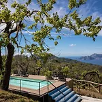 Villa Aprea Luxury Capri Views & Guest Services