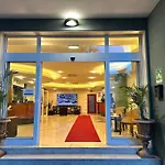 Blue Hotel