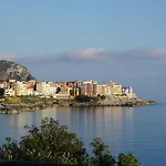 Casa Del Mare Rooms & Apartments