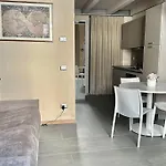 Couple'S Dream Loft 100Mt From Duomo And Lake
