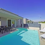 Villa Prestige II By Wonderful Italy