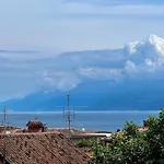 Attico Garibaldi Vista Lago