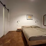 L'Arco Trieste Studio Living 1
