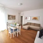 Casa Ricci Piazza Di Numana