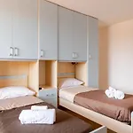Big Garden - Free Parking, Wi-Fi E Netflix
