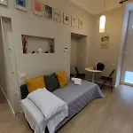 Lory'S Room