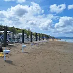 Anna Costa Degli Etruschi