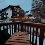 Ambassador Apartments Sweet Hospitality Bormio, Le Case Di Hermann