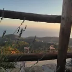 Il Ciuffo: Ampia Casa Panoramica Con Parcheggio.