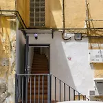 A Tazzulella - Vico Graziella 12