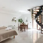 Covino House By Dimorra