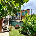 N275 - Numana, Trilocale In Centro Con Delizioso Giardino