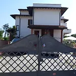 Villa Ines Tra Mare E Lago
