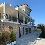 Villa Sami