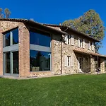 Villa Dada 10, Emma Villas