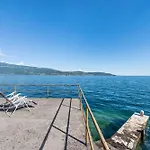 Perla Azzurra Mit Seezugang