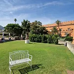 Apartment With Sea View B