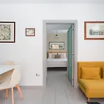 Independent House 51