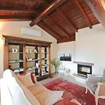 Wunderschoenes Ferienhaus In Limone Sul Garda Mit Privatem Parkplatz Und Neben Dem Strand